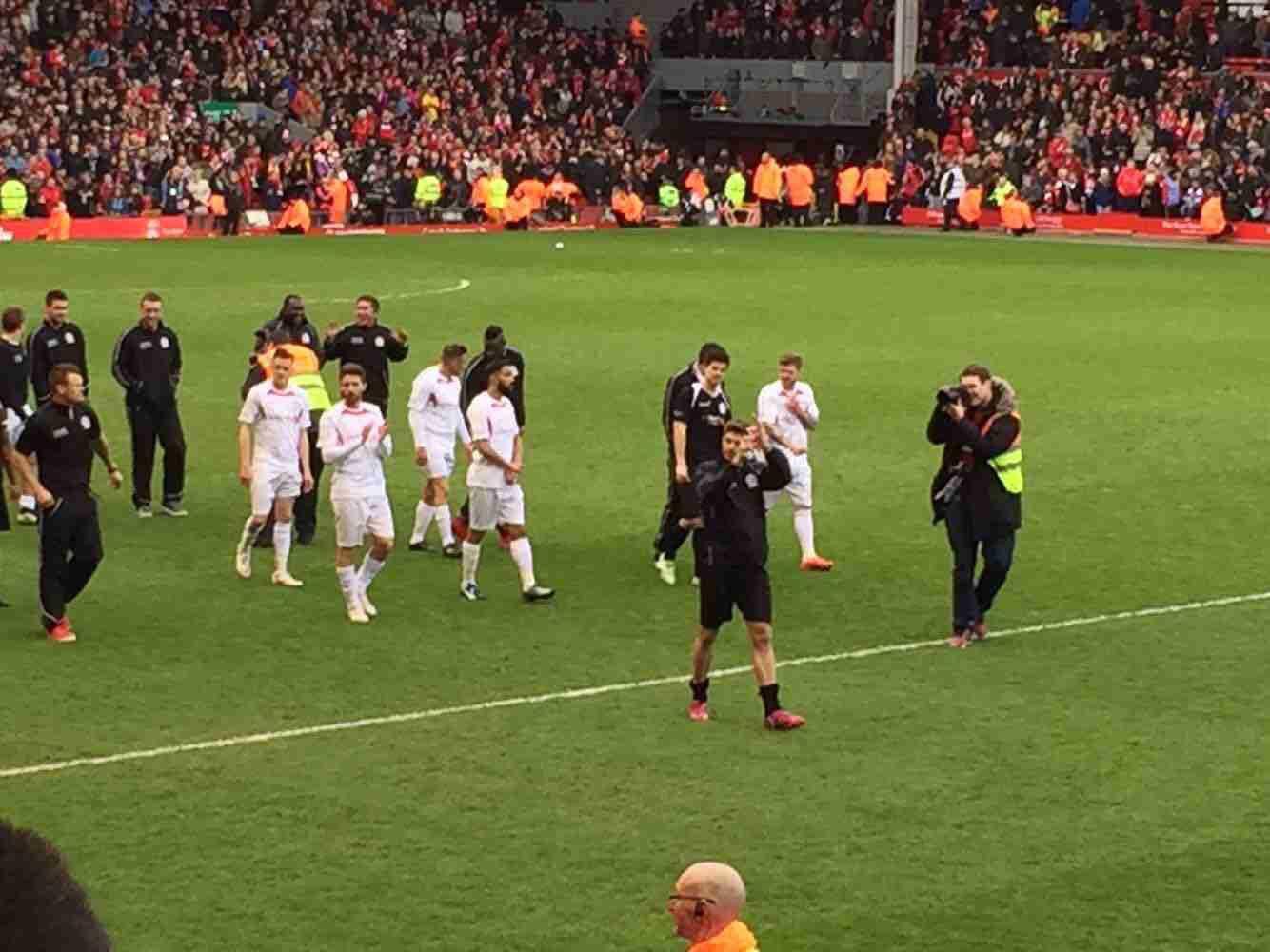 记者：纽卡要求谢什科48小时内答复，不打算拖到本周后半段