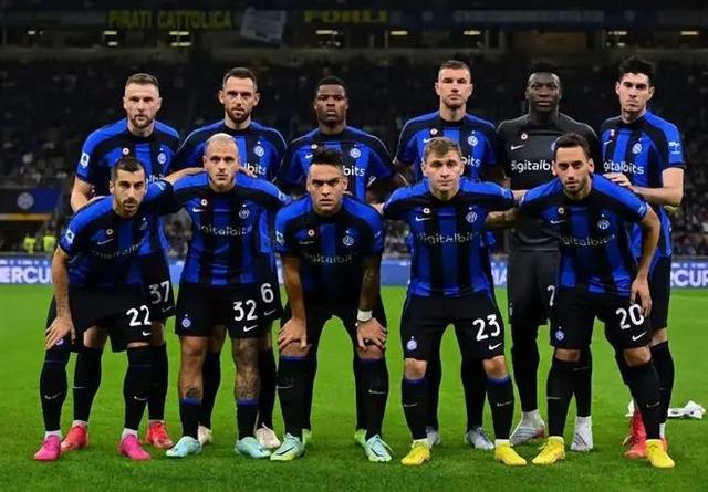 快船上次单月输13场是10年3月，那年他们最终只有29胜53负